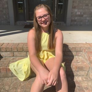 Meet your Posher, Ella